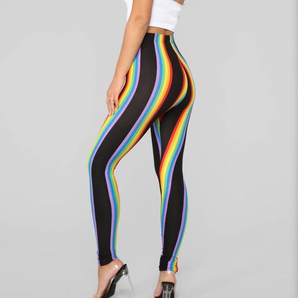 Rainbow Leggings 🌈 - Picture 2 of 4